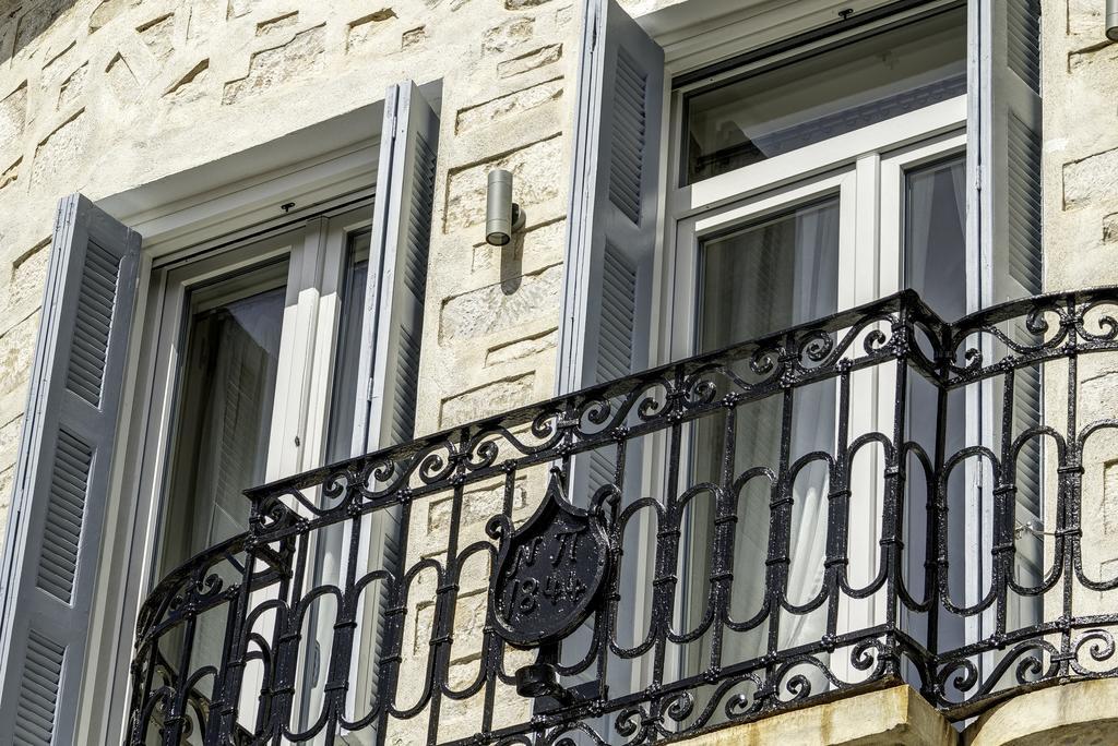 1844 Suites Syros 에르무폴리 외부 사진