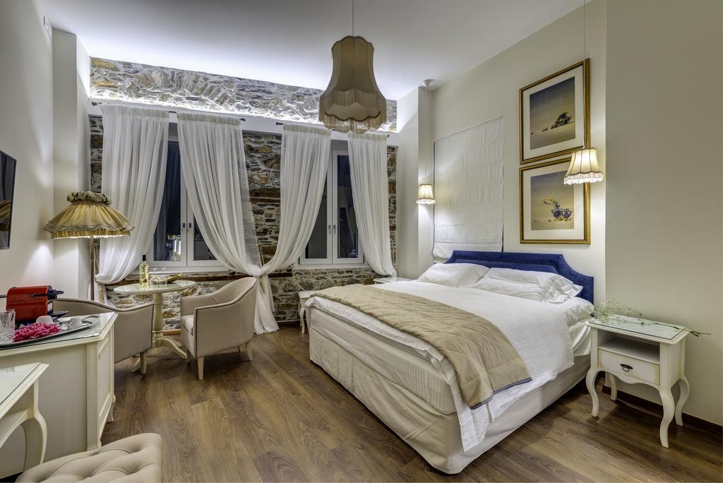 1844 Suites Syros 에르무폴리 외부 사진